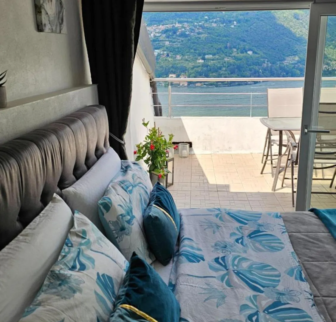 Apartment La Terrazza Sul Lago Di Como Con Garage Blevio